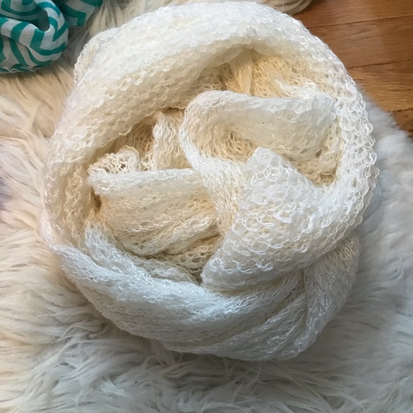 Set of 3 Scarves - Picture 3 of 7